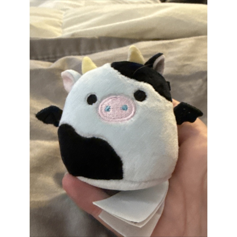 SQUISHMALLOW MYSTERY LEGENDARY COLLECTION Cillian COW BAT 2.5 MICROMALLOW (Abby)